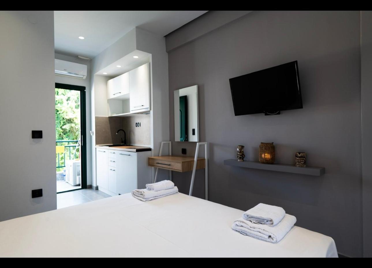 Studio Theano Kallithea  Ngoại thất bức ảnh